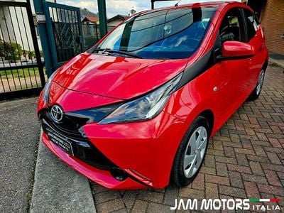 Usata Toyota Aygo X-play 69 CV (50 kW) 2016 Rosso pastello Utilitaria