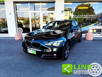 Usata BMW 118 Sport Line 143 CV (105 kW) 2012 Blu Utilitaria