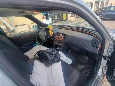 Usata Mercedes C250 2000 Grigio Station wagon