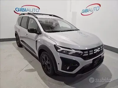 Usata Dacia Jogger Extreme 101 CV (74 kW) 2023 Grigio Monovolume