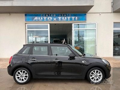Usata Mini One Clubman 115 CV (84 kW) 2016 Nero Station wagon