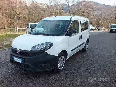 Usata Fiat Doblò 95 CV (69 kW) 2020 Bianco Monovolume