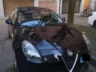 Usata Alfa Romeo Giulietta Super 120 CV (88 kW) 2017 Nero Utilitaria