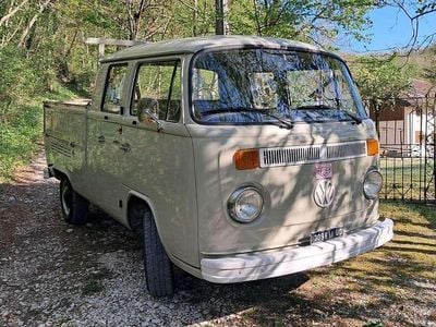 Begagnad VW T2 54 HK (39 kW) 1976 Grå Van
