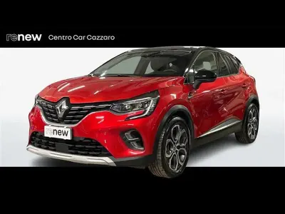Usata Renault Captur Techno 145 CV (106 kW) 2023 Rosso SUV