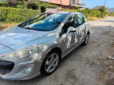 Usata Peugeot 308 109 CV (80 kW) 2008 Berlina