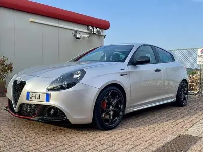 Usata Alfa Romeo Giulietta Sprint 120 CV (88 kW) 2021 Berlina
