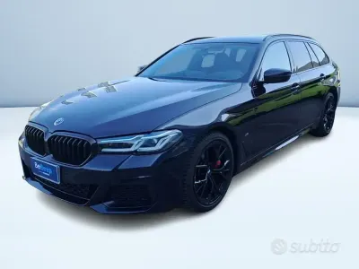Begagnad BMW 530 M Sport 249 HK (183 kW) 2022 Svart Kombi