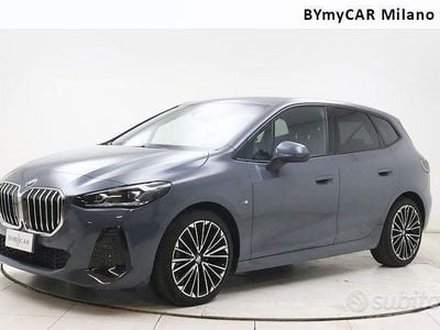 Usata BMW 218 Active Tourer Comfort Edition 150 CV (110 kW) 2024 Storm bay metallizzato Monovolume