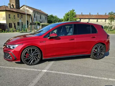 Usata VW Golf VIII GTI 245 CV (180 kW) 2021 Berlina