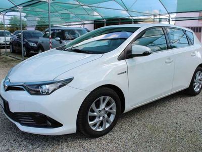 Toyota Auris Hybrid