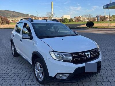 Usata Dacia Sandero Stepway 90 CV (66 kW) 2017 Bianco Berlina