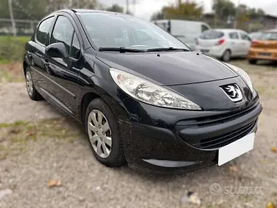 Usata Peugeot 207 73 CV (53 kW) 2009 Nero Berlina