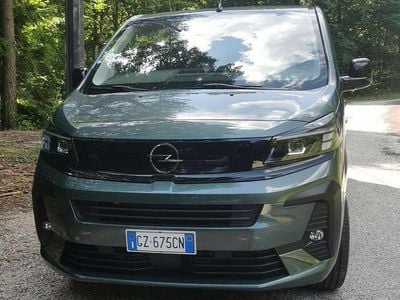 Nuova Opel Zafira Business Edition 179 CV (131 kW) 2025 Verde Monovolume
