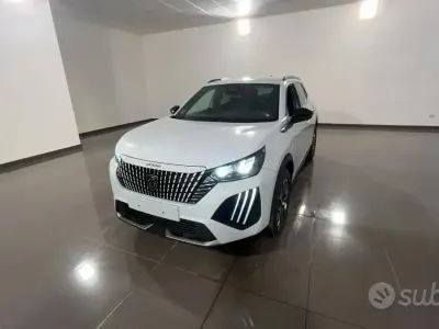 Usata Peugeot 2008 Allure 136 CV (100 kW) 2025 Bianco SUV