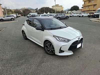 Usata Toyota Yaris Hybrid Style 92 CV (67 kW) 2022 Berlina
