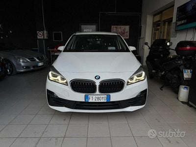 Usata BMW 216 Active Tourer Luxury Line 116 CV (85 kW) 2019 Bianco Monovolume