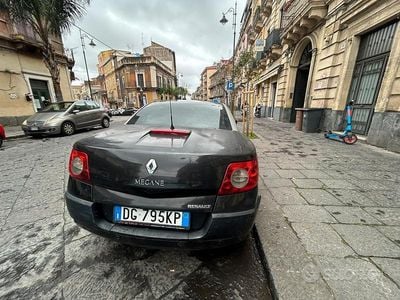 Usata Renault Mégane Cabriolet 106 CV (77 kW) 2007 Nero Cabrio