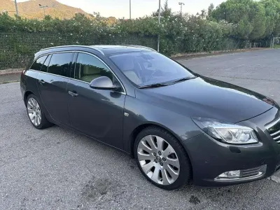 Usata Opel Insignia Cosmo 160 CV (117 kW) 2010 Grigio Station wagon