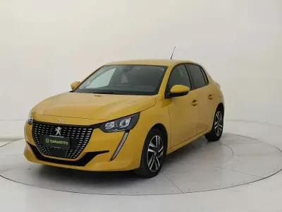 Usata Peugeot 208 Allure 101 CV (74 kW) 2021 Giallo Utilitaria