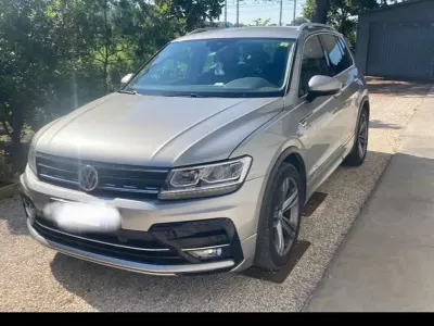 Gebraucht VW Tiguan Sportline 116 PS (85 kW) 2019 Grau SUV