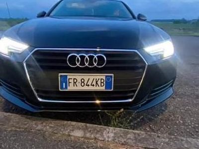 Usata Audi A4 Design 150 CV (110 kW) 2018 Nero Berlina