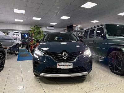 Usata Renault Captur Equilibre 100 CV (73 kW) 2022 Blu SUV