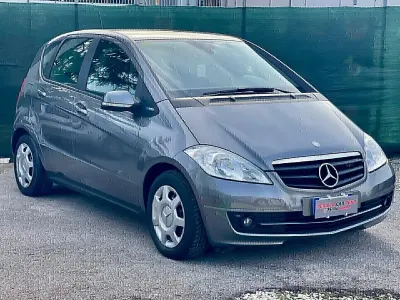 Usata Mercedes A160 95 CV (69 kW) 2010 Grigio Berlina