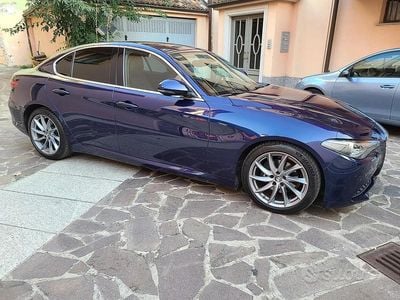 Usata Alfa Romeo Giulia Super 180 CV (132 kW) 2016 Blu Berlina