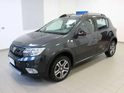 Usata Dacia Sandero 95 CV (69 kW) 2019 Grigio Berlina
