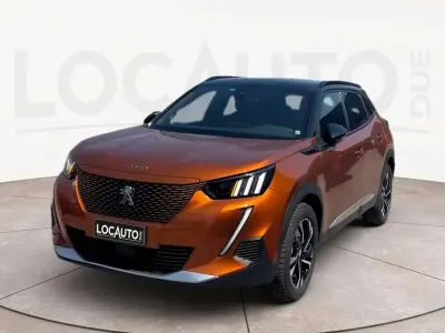 Usata Peugeot e-2008 GTi 100 kW (136 CV) 2023 Arancione SUV