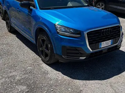 Usata Audi Q2 116 CV (85 kW) 2019 Blu SUV
