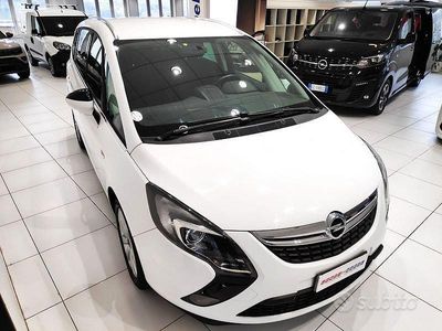 Usata Opel Zafira Tourer 150 CV (110 kW) 2016 Bianco Monovolume