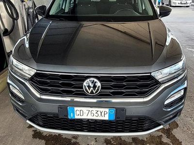 Usata VW T-Roc Business 116 CV (85 kW) 2021 Grigio SUV