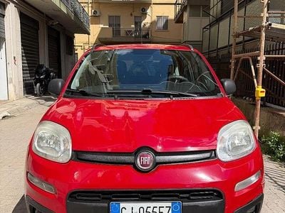 Usata Fiat Panda Lounge 69 CV (50 kW) 2014 Rosso Utilitaria