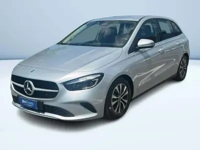 Usata Mercedes B180 Advanced 136 CV (100 kW) 2023 Argento Utilitaria