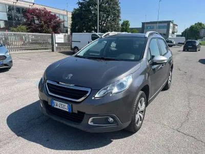 Usata Peugeot 2008 Allure 82 CV (60 kW) 2014 Grigio SUV