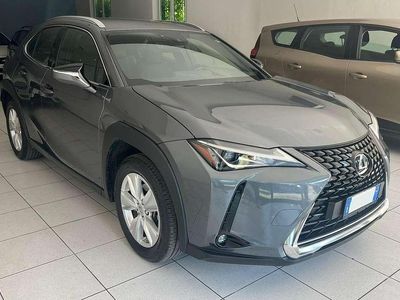 Lexus UX 250h
