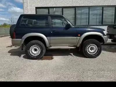 Usata Nissan Patrol 158 CV (116 kW) 2000 Blu SUV