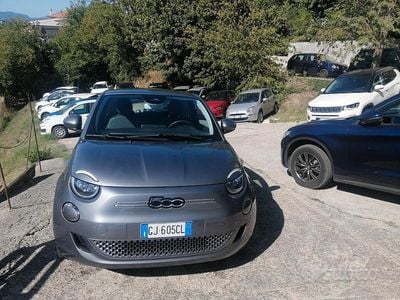 Usata Fiat 500e Icon 86 kW (118 CV) 2022 Grigio Utilitaria