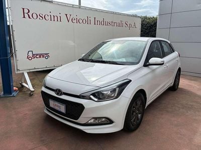 Usata Hyundai i20 Comfort 84 CV (61 kW) 2018 Bianco Utilitaria