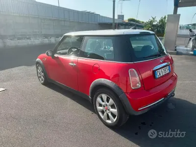 Usata Mini Cooper 116 CV (85 kW) 2005 Rosso Utilitaria