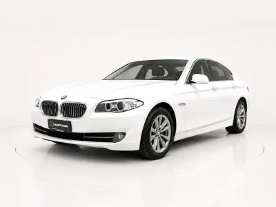 Usata BMW 520 Efficient Dynamics 184 CV (135 kW) 2011 Bianco Berlina