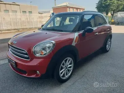 Usata Mini Cooper D Countryman 111 CV (81 kW) 2015 Rosso SUV