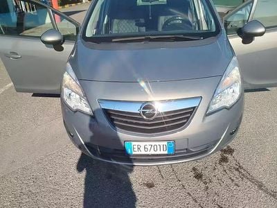 Usata Opel Meriva 120 CV (88 kW) 2013 Grigio Monovolume