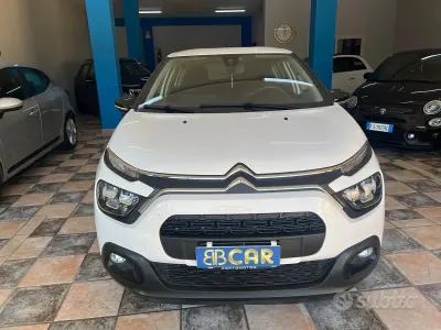 Begagnad Citroën C3 Feel 102 HK (75 kW) 2022 Vit Halvkombi