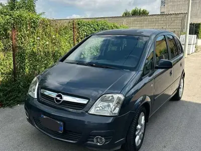 Usata Opel Meriva Cosmo 101 CV (74 kW) 2007 Monovolume