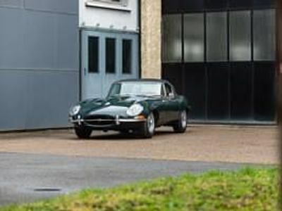 Usata Jaguar E-Type 269 CV (197 kW) 1965 Verde Cabrio