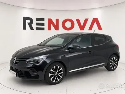 Usata Renault Clio V Techno 101 CV (74 kW) 2023 Nero Berlina
