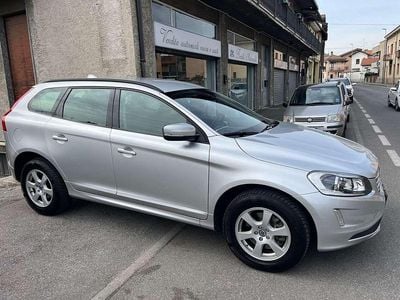 Usata Volvo XC60 Business Edition 190 CV (139 kW) 2016 Argento SUV